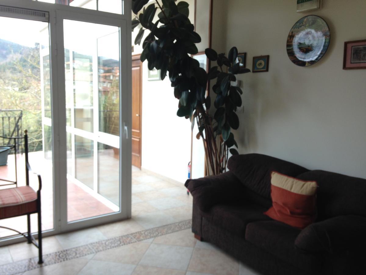 באקיו Hotel Joshe Mari מראה חיצוני תמונה