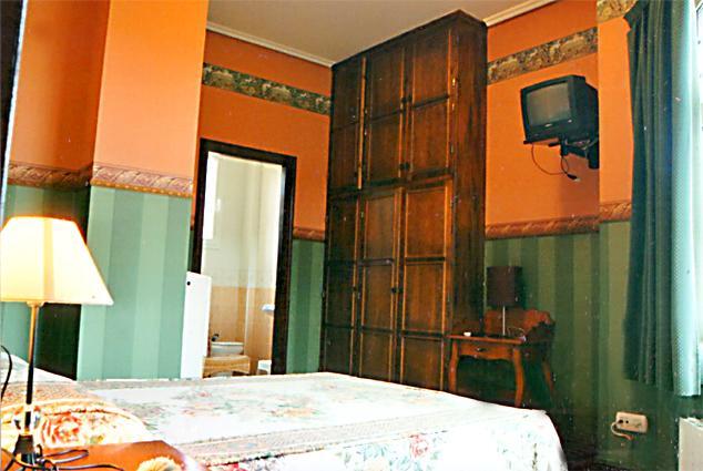 באקיו Hotel Joshe Mari מראה חיצוני תמונה